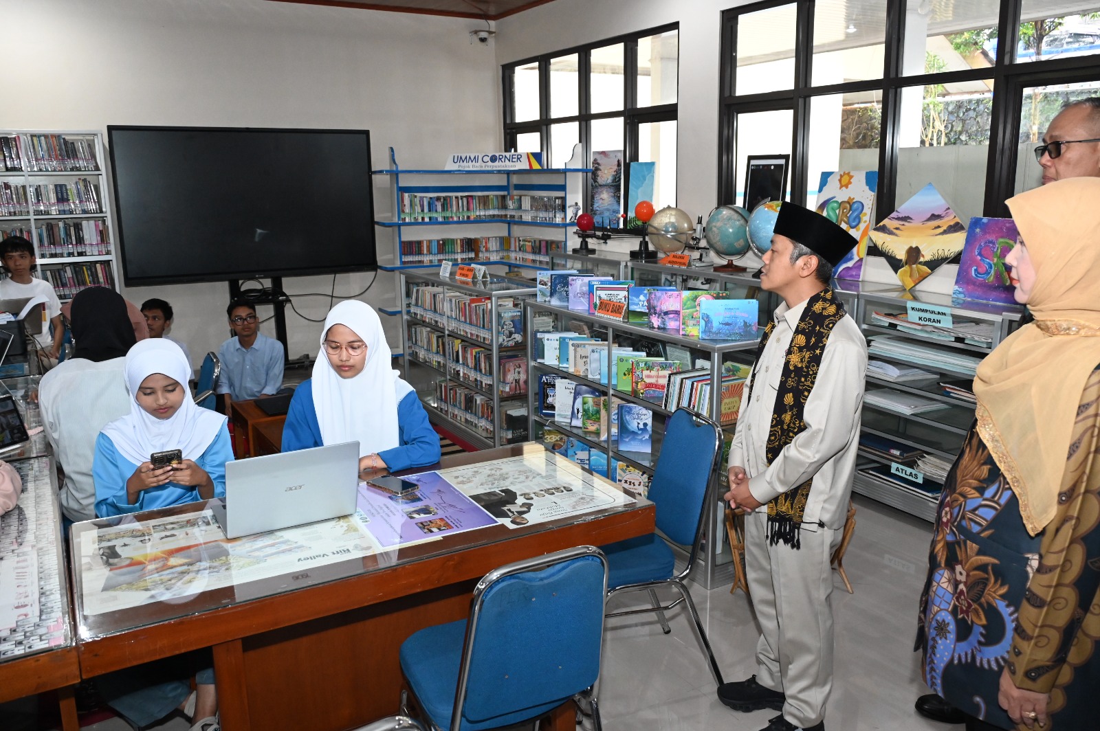 Wamen Fajar Pastikan Fasilitas Belajar SMAN Makin Berkualitas di Sukabumi